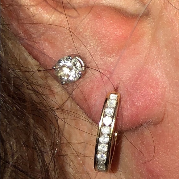 Jewelry - SOLD!!!10kt yellow gold diamond oval hoop earrings